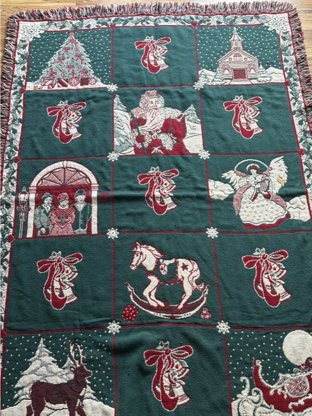 Holiday Jacquard Throw Blanket - Green & Red Christmas Panel Design